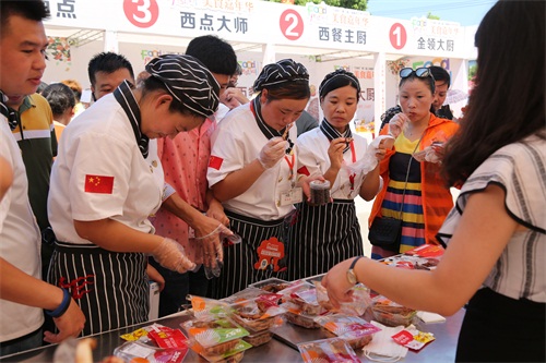 美食嘉年华活动策划方案：轻松打造火爆美食盛宴，满足味蕾与社交需求