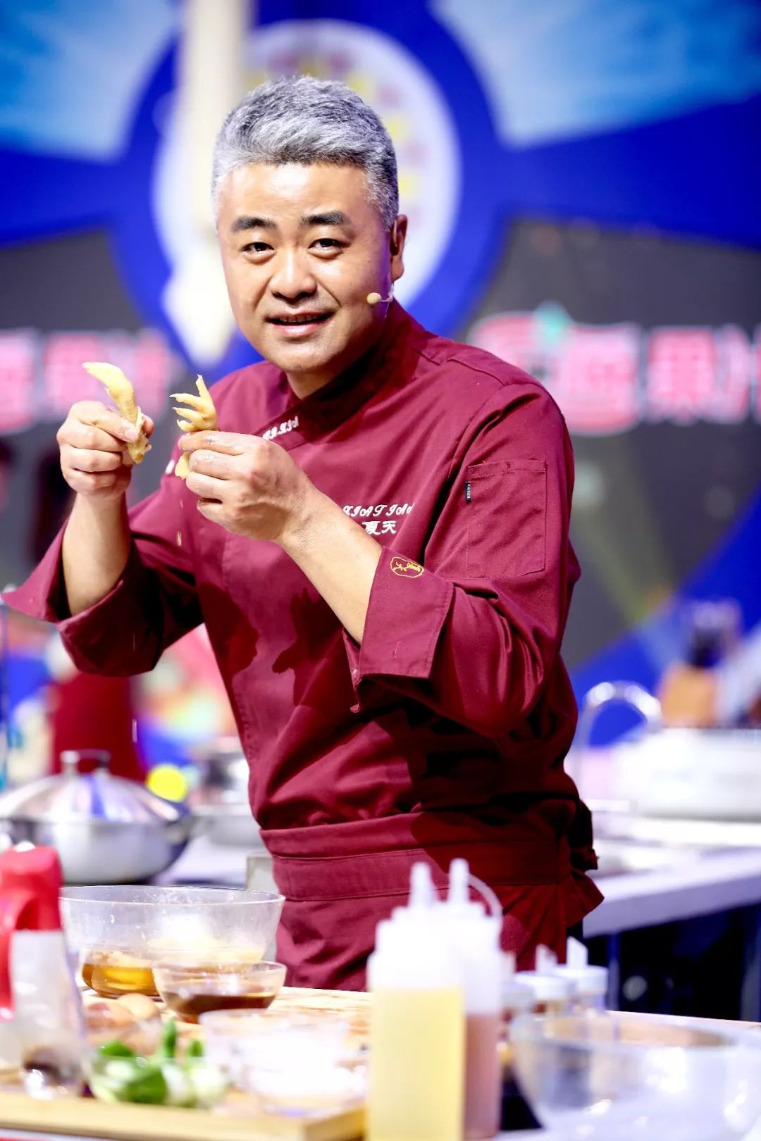 美食节目男主持人名单大全：从经典到当代，轻松找到你喜爱的美食导师